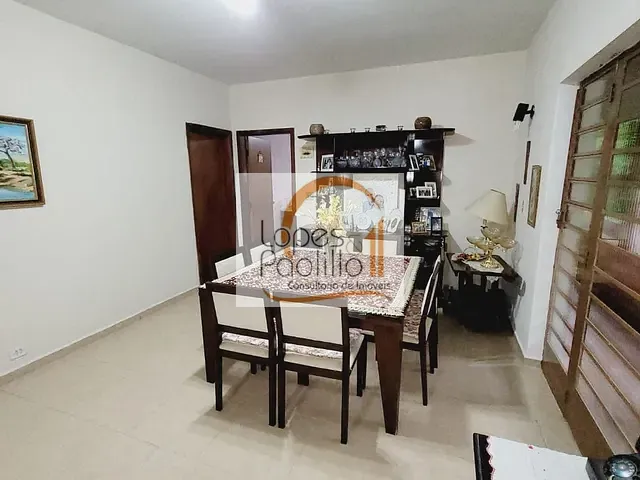 Casa com 5000m² 4 quartos e 1 banheiro, para alugar, no bairro Pinheiral II em Atibaia