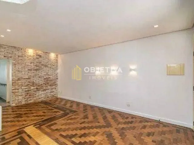 Casa 2 quartos e 2 banheiros, à venda, no bairro Rio Branco em Porto Alegre