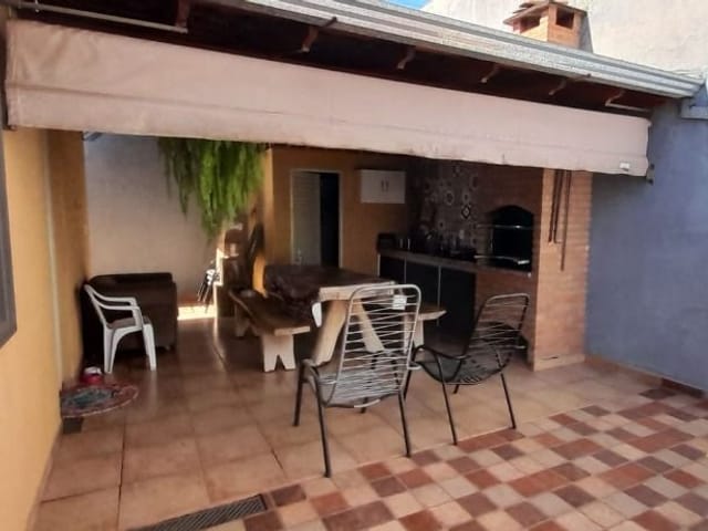 Foto do Casa - Casa com 2 dormitórios à venda, 138 m² por R$ 300.000,00 - Beija-Flor - Uberaba/MG | ZUCATO IMOBILIARIA LTDA
