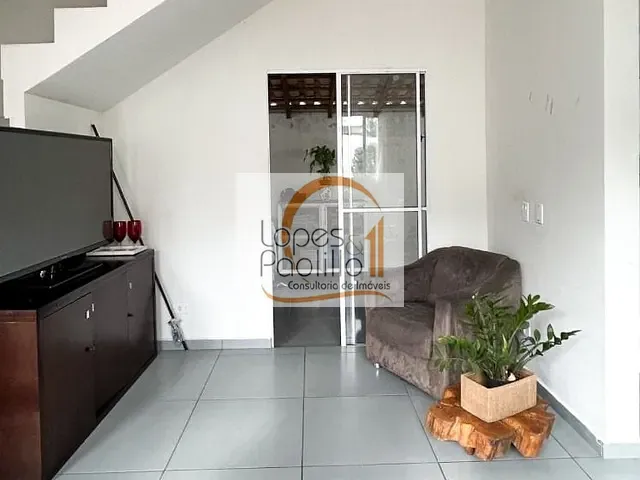 Casa com 100m² 2 quartos e 1 banheiro, à venda, no bairro Jardim Santo Antônio em Atibaia