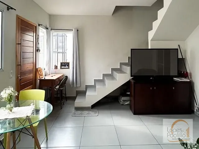 Casa com 100m² 2 quartos e 1 banheiro, à venda, no bairro Jardim Santo Antônio em Atibaia