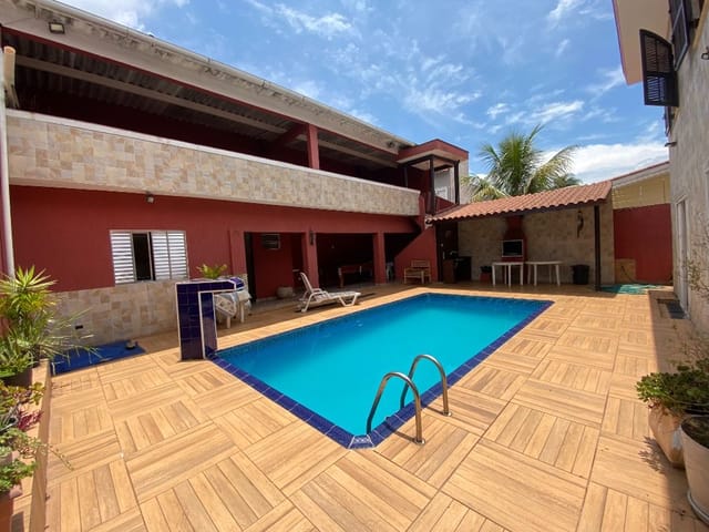 Casa com 320m² 5 quartos e 4 banheiros, à venda, no bairro City Bussocaba em Osasco