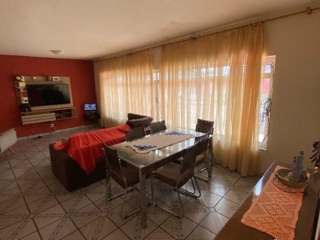 Casa com 320m² 5 quartos e 4 banheiros, à venda, no bairro City Bussocaba em Osasco