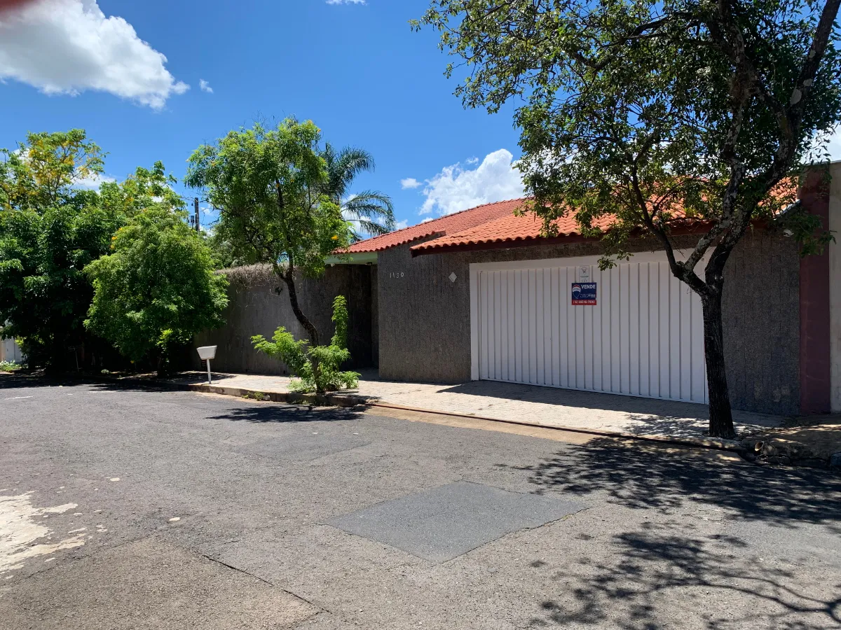 Casa para venda em Jardim Flórida com 4 quartos, sendo 1 suíte , 268m²