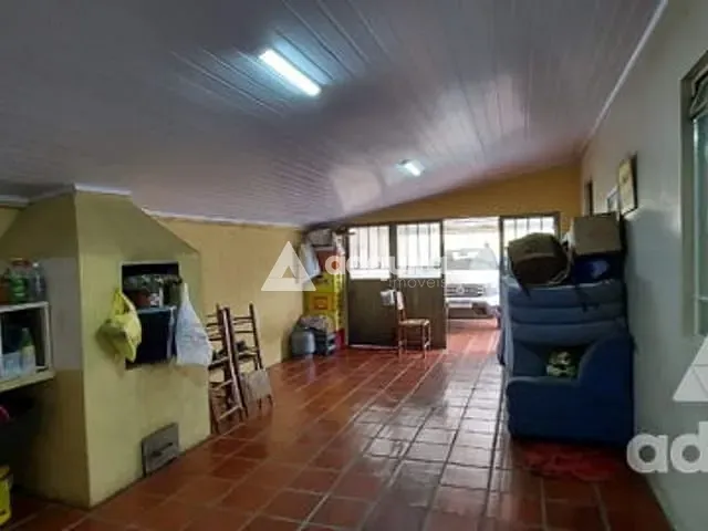 Casa com 330m² 3 quartos e 2 banheiros, à venda, no bairro Boa Vista em Ponta Grossa
