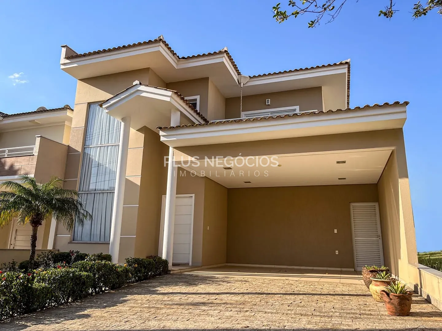 Casa, 3 quartos, 267 m² - Foto 1