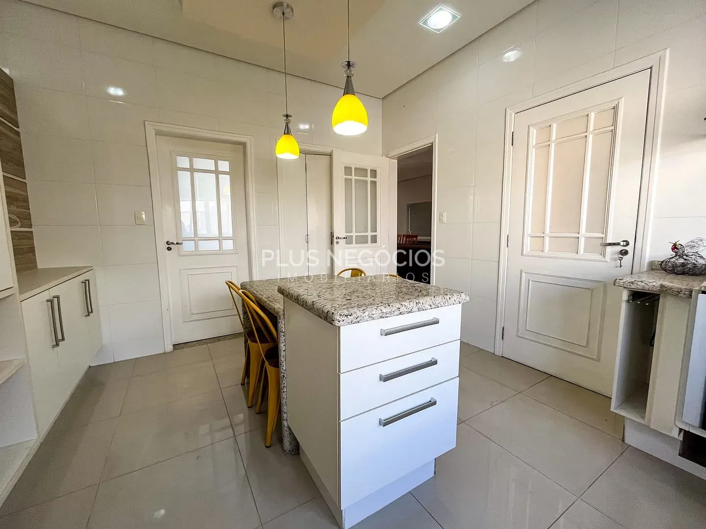 Casa, 3 quartos, 267 m² - Foto 11