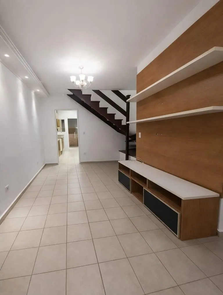 Casa no condomínio Residencial Jardim das Palmas para venda com 3 quartos, sendo 1 suíte, 144m²