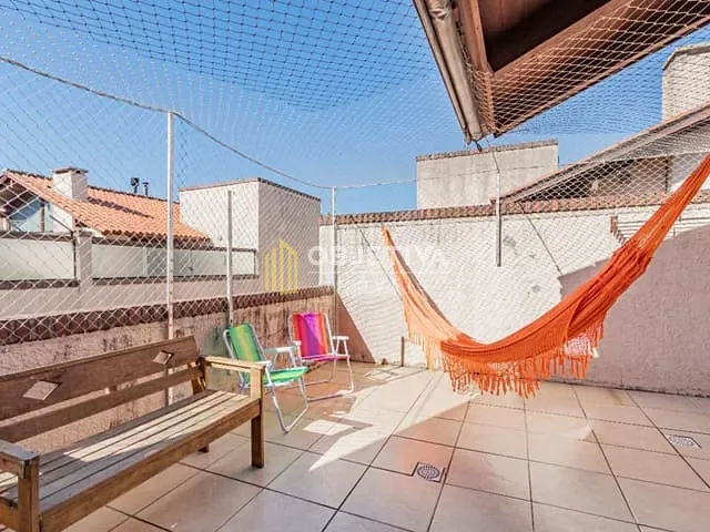 Casa com 185m² 2 quartos e 2 banheiros, à venda, no bairro Camaquã em Porto Alegre