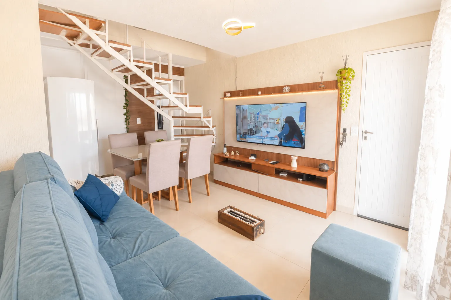 Casa à venda no Residencial Pinheiros, Fragata - 88 m², 2 quartos, espaço gourmet com churrasqueira e 2 vagas.