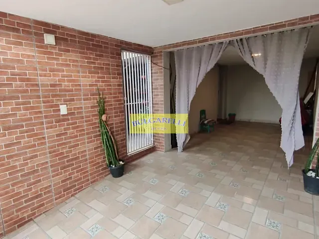 Casa com 138m² 3 quartos e 2 banheiros, à venda, no bairro Vila Viotto em Jundiaí