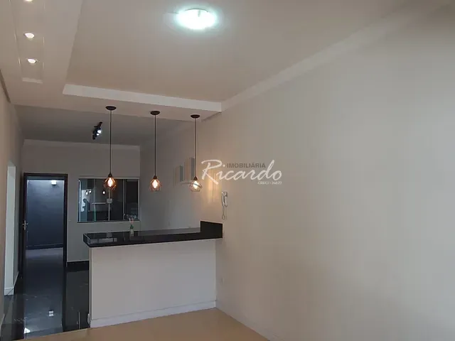 Casa com 126m² 2 quartos e 2 banheiros, à venda, no bairro Jardim Paulino Fedrigo em Arapongas