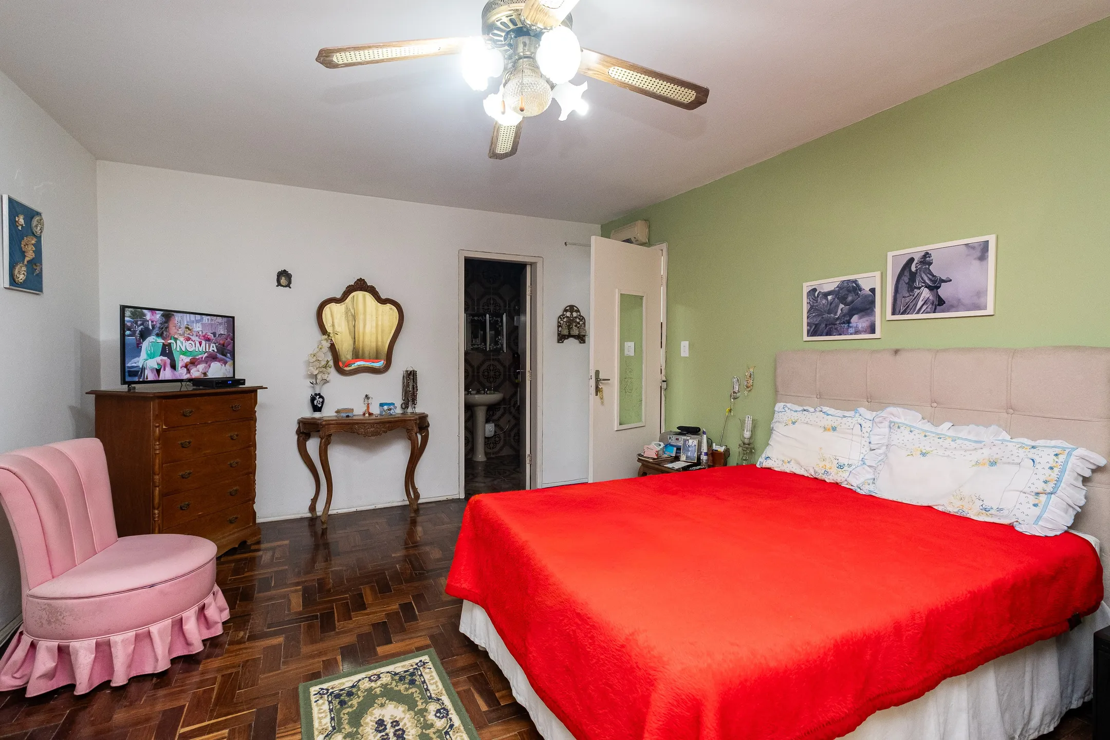 Casa à venda na Av. José Maria da Fontoura, Laranjal - 361 m², 5 quartos (sendo 2 suítes) e amplo pátio com piscina. - 9