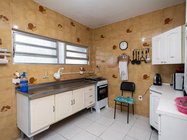 Casa com 480m² 5 quartos e 4 banheiros, à venda, no bairro Laranjal em Pelotas