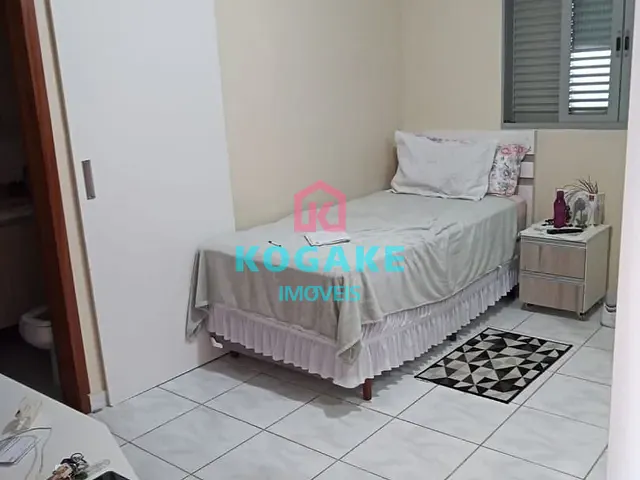 Casa com 405m² 3 quartos e 3 banheiros, à venda, no bairro Vila Maria em São José dos Campos