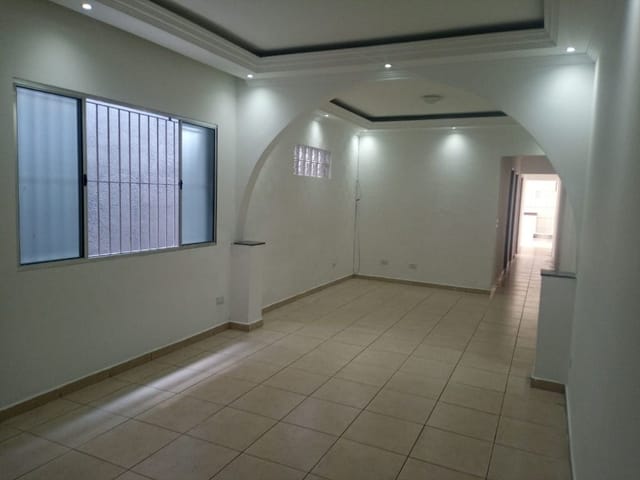 Casa com 150m² 3 quartos e 2 banheiros, à venda, no bairro Pestana em Osasco