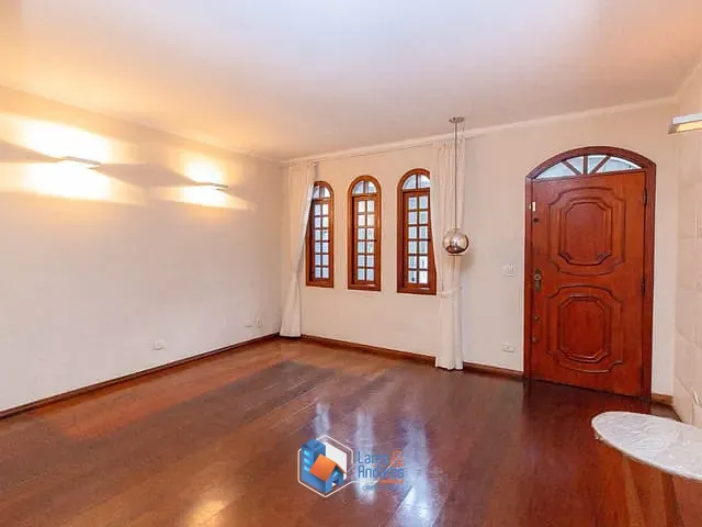 Casa com 136m² 2 quartos e 4 banheiros, à venda, no bairro Jardim Aeroporto em São Paulo