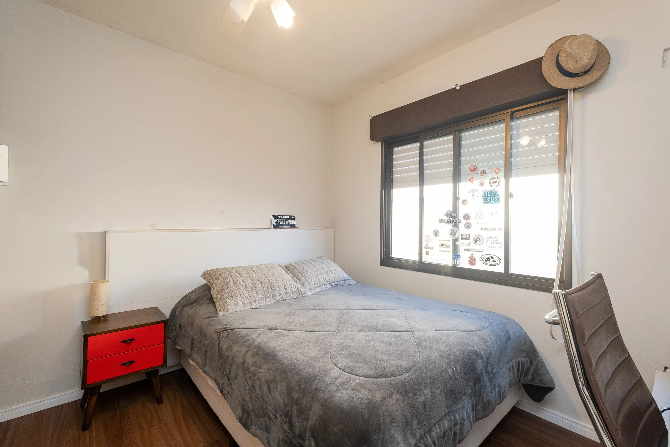Casa à venda no Recanto de Portugal, Laranjal - 130 m², 3 quartos (sendo 1 suíte), lareira, espaço gourmet com churrasqueira e piscina. - 13