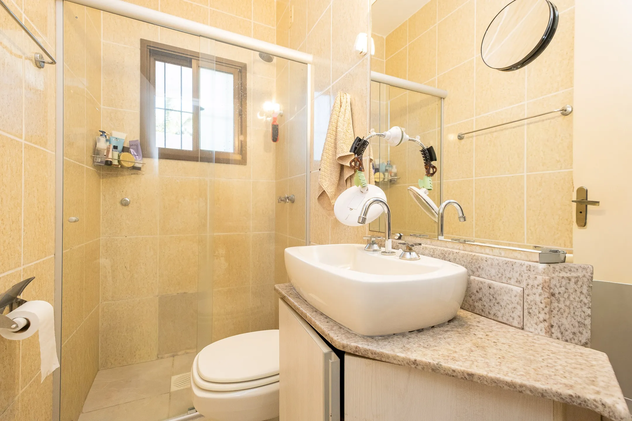 Casa à venda no Recanto de Portugal, Laranjal - 130 m², 3 quartos (sendo 1 suíte), lareira, espaço gourmet com churrasqueira e piscina. - 9