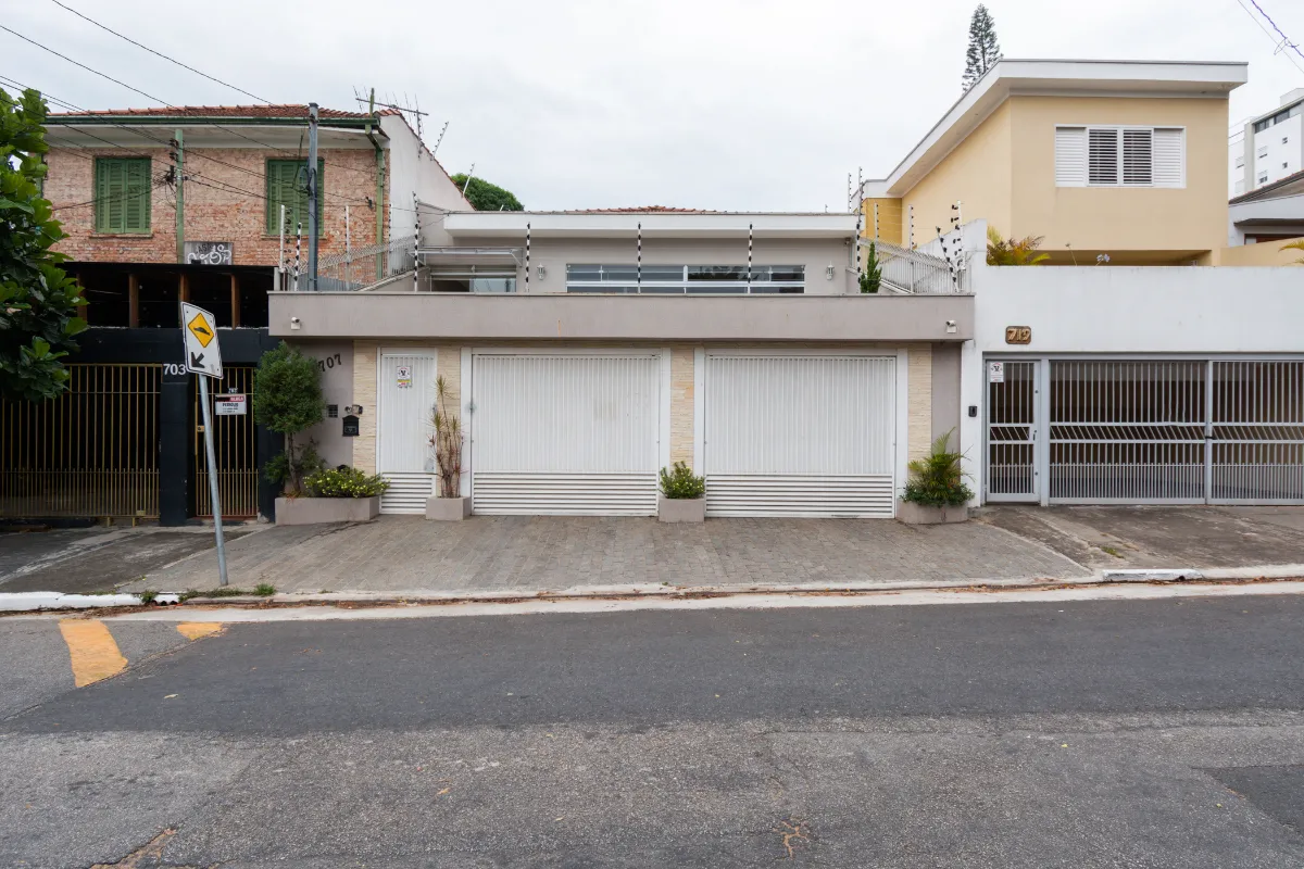 Casa para venda em Vila Ipojuca com 4 quartos, sendo 1 suíte, 317m²