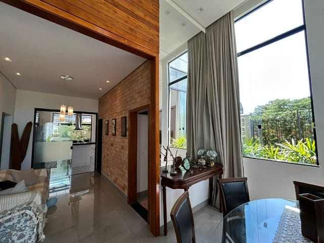 Foto do Casa - Casa com 3 dormitórios à venda, 216 m² por R$ 1.420.000,00 - Estância dos Ipês - Uberaba/MG | ZUCATO IMOBILIARIA LTDA