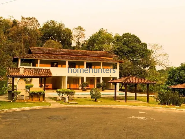 Casa com 900m² 3 quartos e 4 banheiros, à venda, no bairro Sousas em Campinas