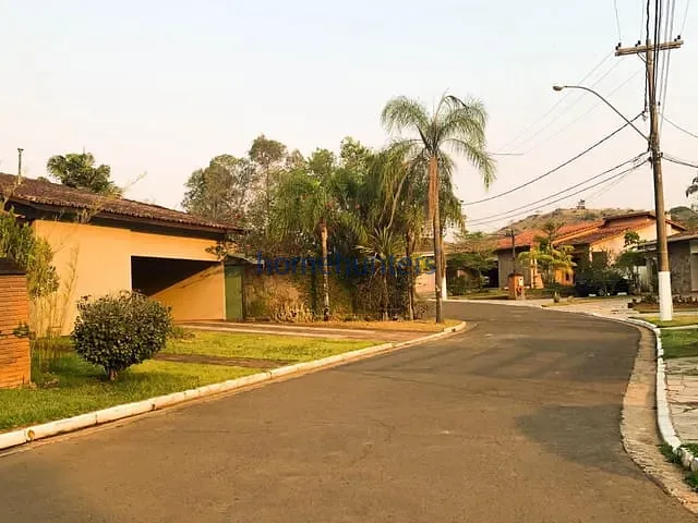 Casa com 900m² 3 quartos e 4 banheiros, à venda, no bairro Sousas em Campinas