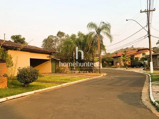 Casa com 900m² 3 quartos e 4 banheiros, à venda, no bairro Sousas em Campinas