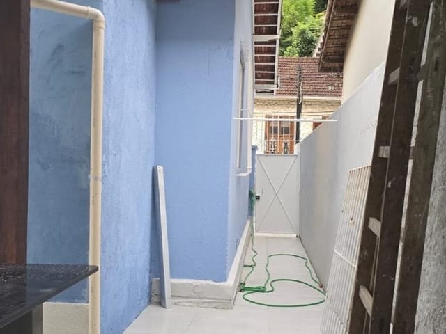 Casa à venda ou para alugar, no bairro Centro em Petrópolis