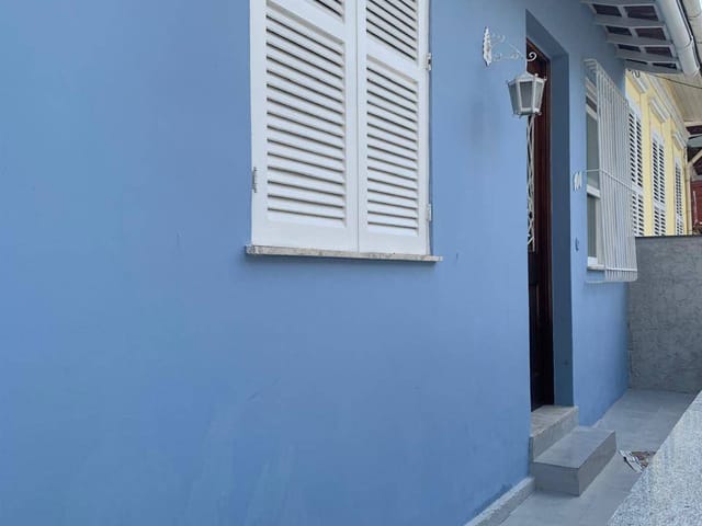 Casa à venda ou para alugar, no bairro Centro em Petrópolis