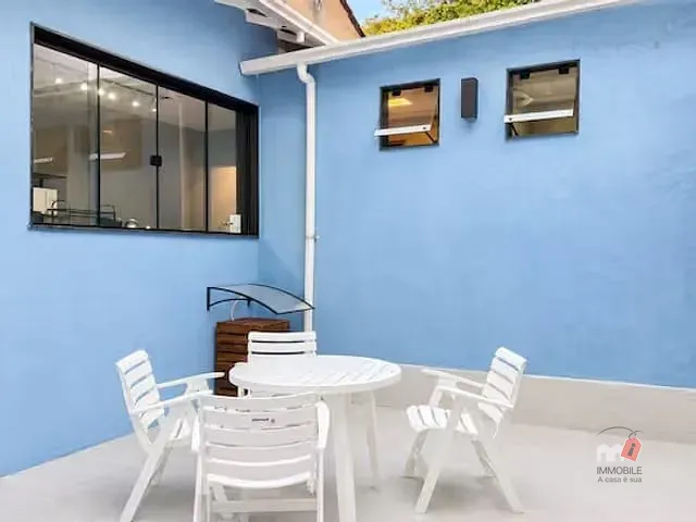 Casa à venda, no bairro Centro em Petrópolis