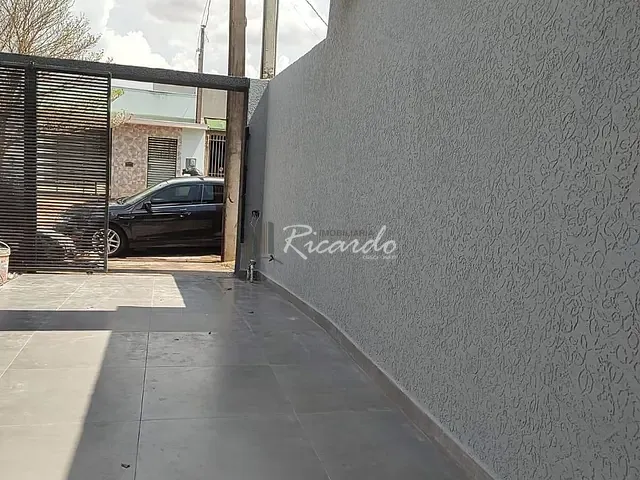 Casa com 140m² 3 quartos e 1 banheiro, à venda, no bairro Jardim Interlagos II em Arapongas