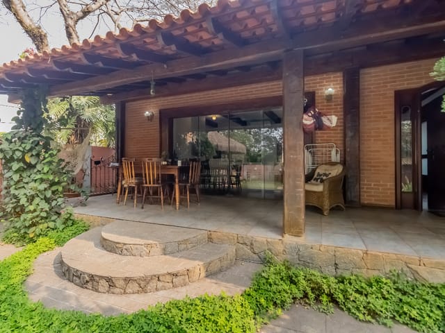 Casa com 664m² 3 quartos e 4 banheiros, à venda, no bairro Parque do Castelo em São Paulo