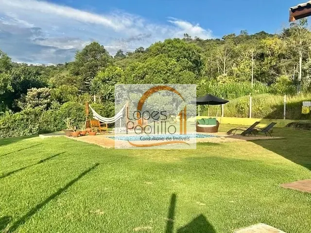 Casa com 1000m² 3 quartos e 2 banheiros, à venda, no bairro Estância Santa Maria do Laranjal em Atibaia