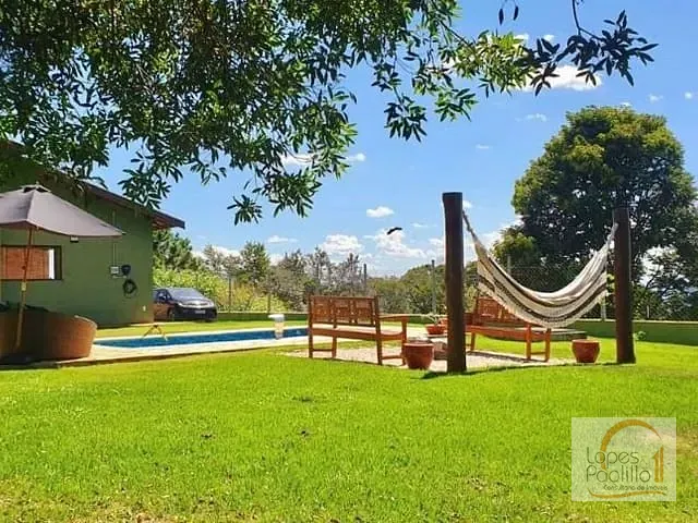 Casa com 1000m² 3 quartos e 2 banheiros, à venda, no bairro Estância Santa Maria do Laranjal em Atibaia