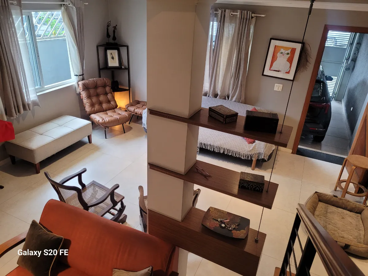 Casa para venda em Vila Pompeia com 3 quartos, sendo 1 suíte, 180m²