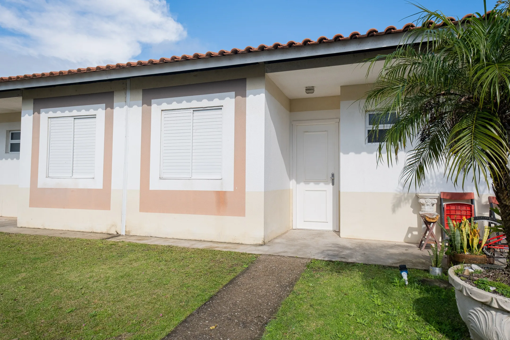Casa para locação no Moradas 2 com vaga de garagem privativa, ambientes aconchegantes e excelente localização para sua família. - 11