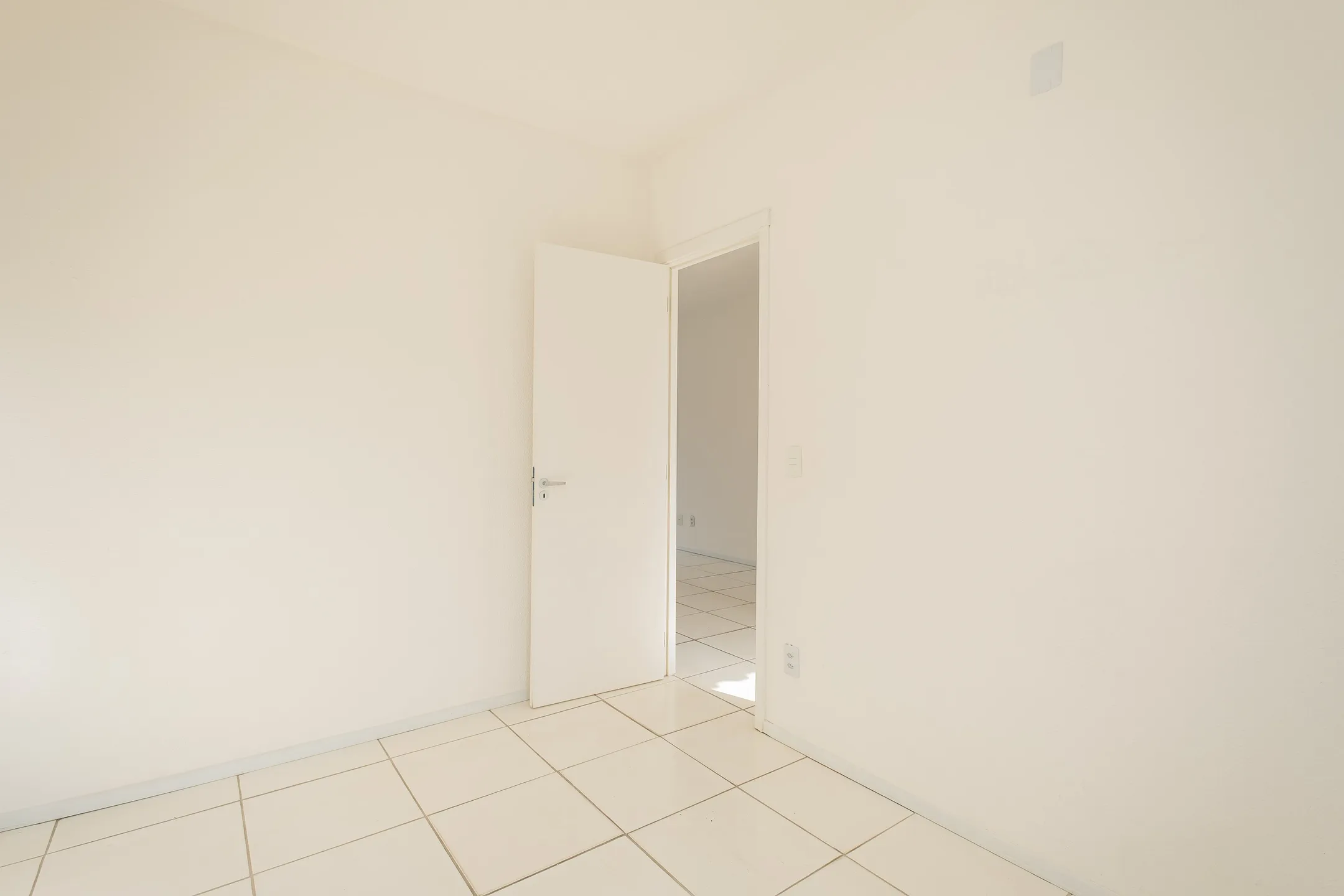 Casa para locação no Moradas 2 com vaga de garagem privativa, ambientes aconchegantes e excelente localização para sua família. - 7