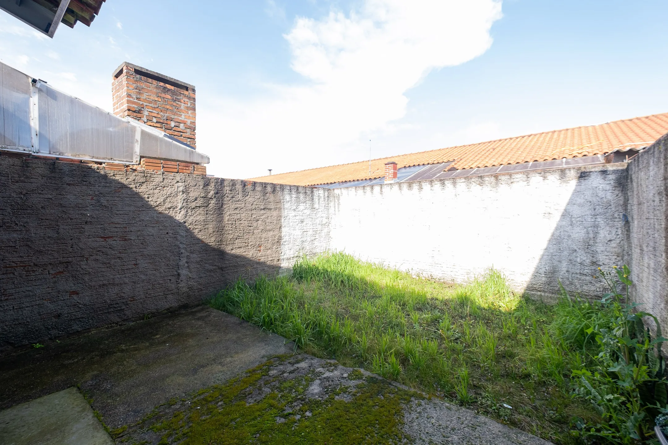 Casa para locação no Moradas 2 com vaga de garagem privativa, ambientes aconchegantes e excelente localização para sua família. - 9