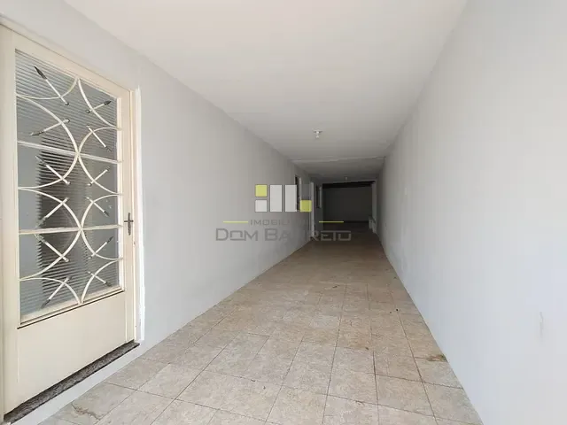 Casa com 250m² 2 quartos e 1 banheiro, à venda, no bairro Vila Menuzzo em Sumaré
