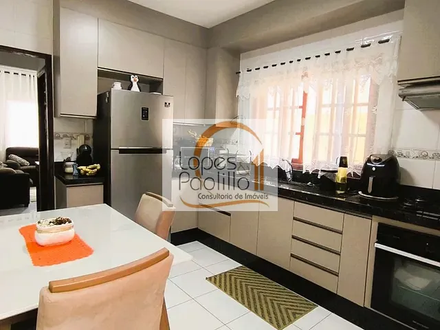Casa com 125m² 2 quartos e 1 banheiro, à venda, no bairro Centro em Atibaia