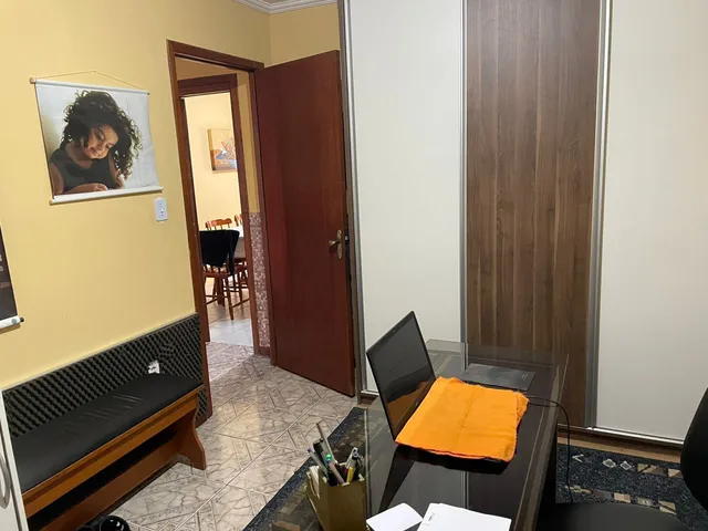 Casa com 360m² 5 quartos e 3 banheiros, à venda, no bairro Areal em Pelotas