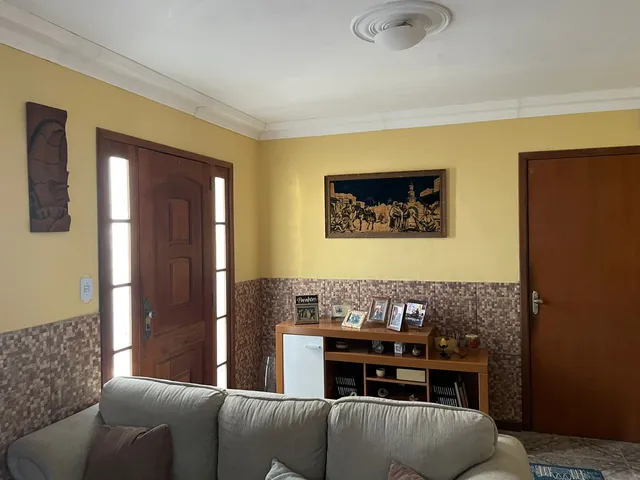 Casa com 360m² 5 quartos e 3 banheiros, à venda, no bairro Areal em Pelotas