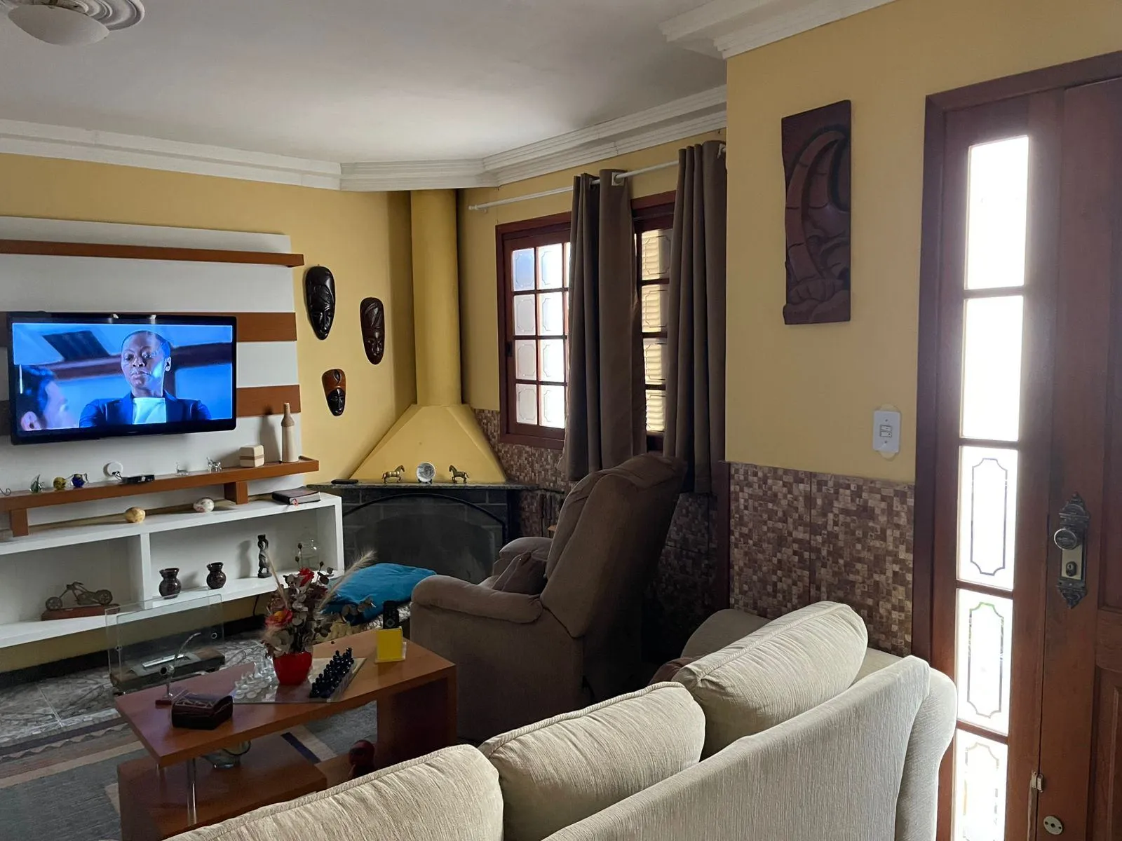 Casa à venda no Obelisco, Areal - 180 m², 5 quartos, espaço gourmet com piscina e amplo terreno de 360 m².