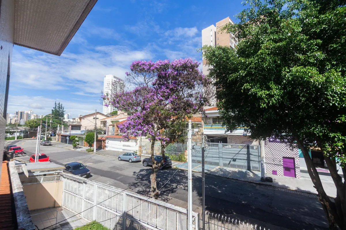 Casa para venda em Jardim da Glória com 6 quartos, sendo 2 suítes, 210m²