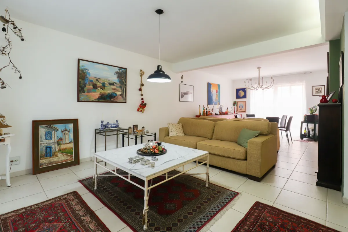 Casa para venda em Vila Cordeiro com 3 quartos, sendo 1 suíte, 164m²