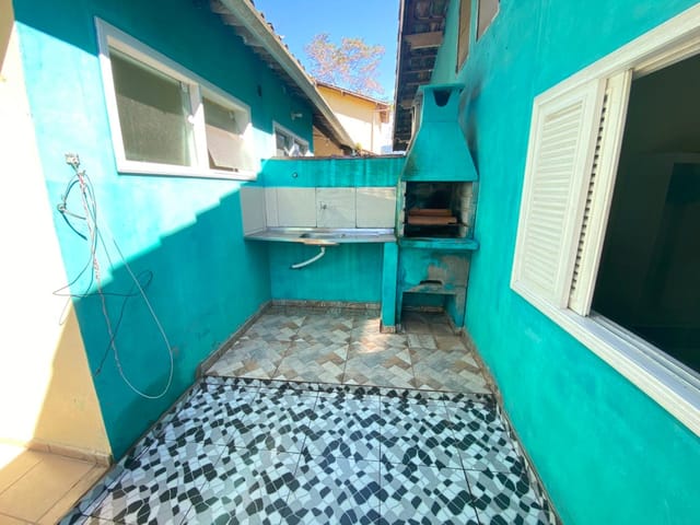 Casa com 160m² 2 quartos e 1 banheiro, à venda, no bairro Ipiranguinha em Ubatuba