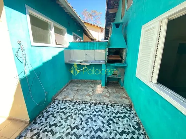 Casa com 160m² 2 quartos e 1 banheiro, à venda, no bairro Ipiranguinha em Ubatuba
