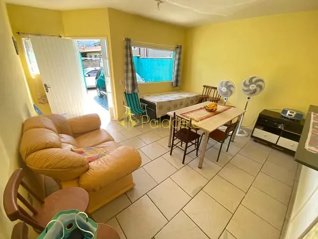 Casa com 160m² 2 quartos e 1 banheiro, à venda, no bairro Ipiranguinha em Ubatuba