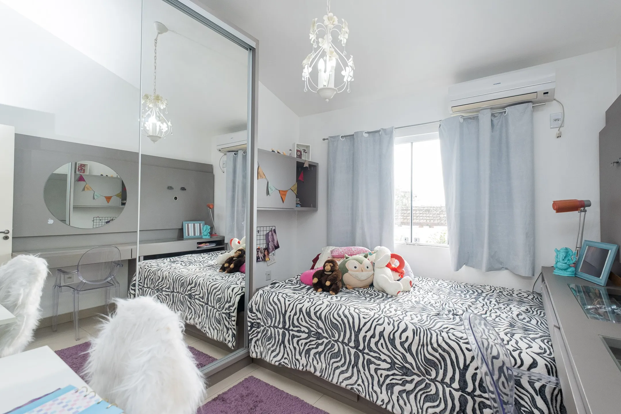 Casa à venda nas Três Vendas, Pelotas - 160 m², 3 quartos (sendo 1 suíte), totalmente reformada, lareira e espaço gourmet com piscina. - 13